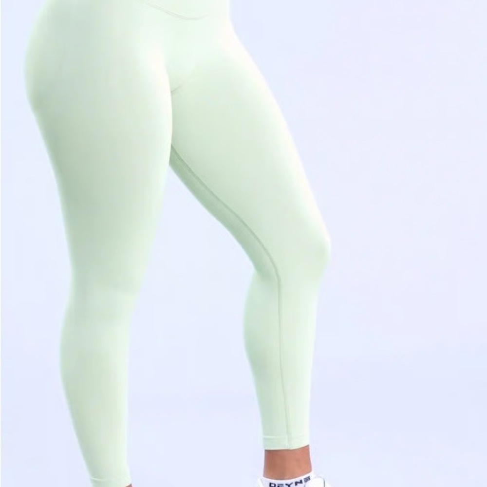 Women's Light Green Leggings